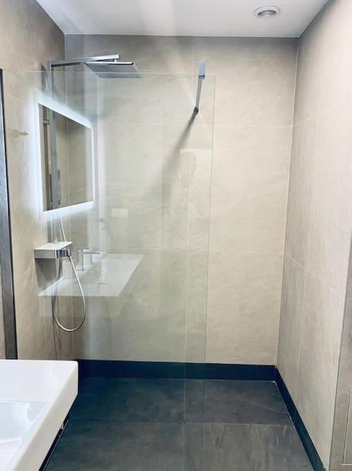 סופיה Gallery Vitosha Apartment With Underground Parking מראה חיצוני תמונה